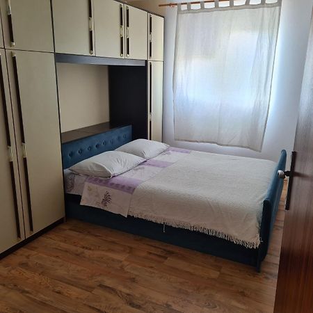 Apartments Stosa Nin Luaran gambar