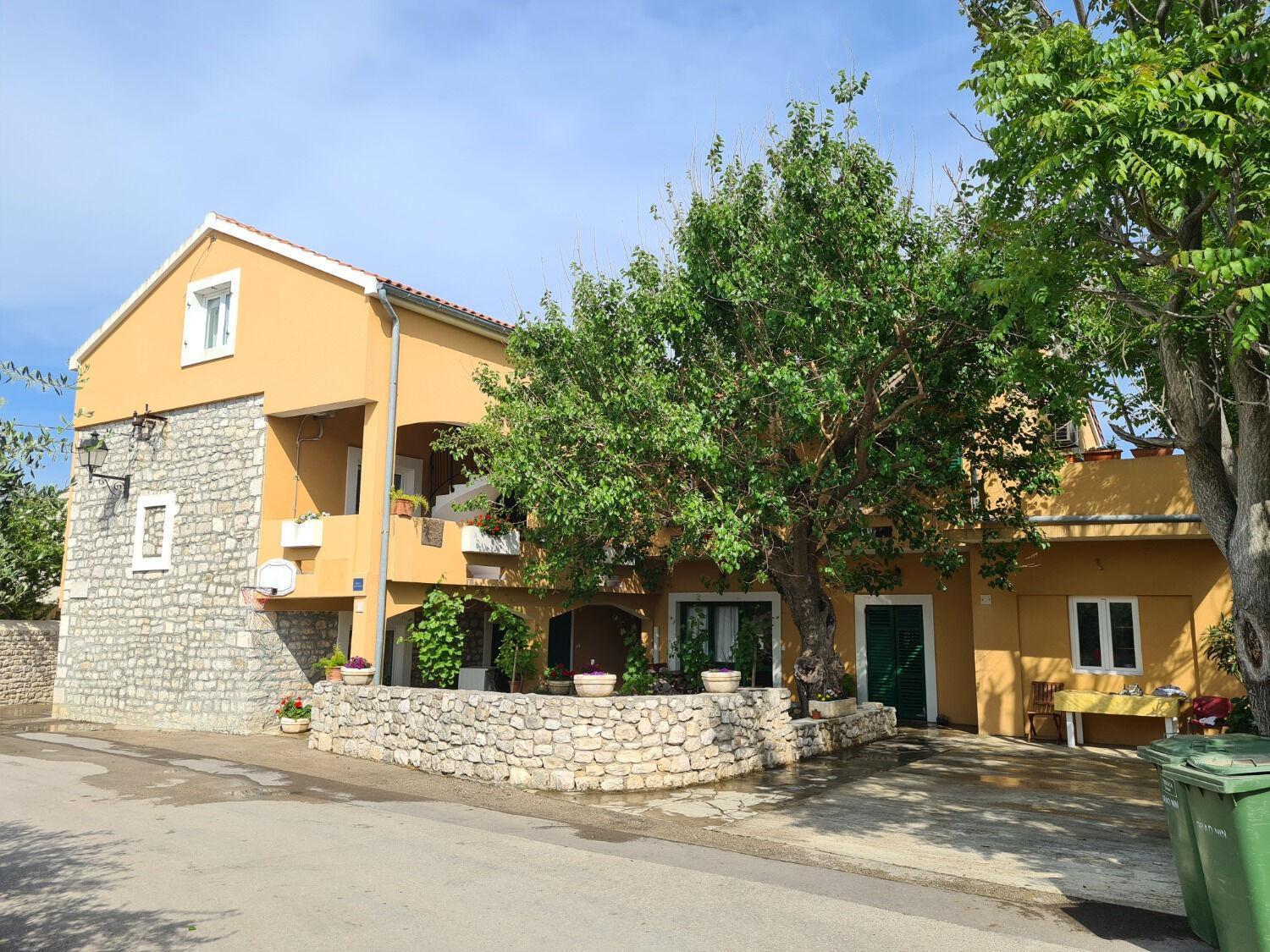 Apartments Stosa Nin Luaran gambar